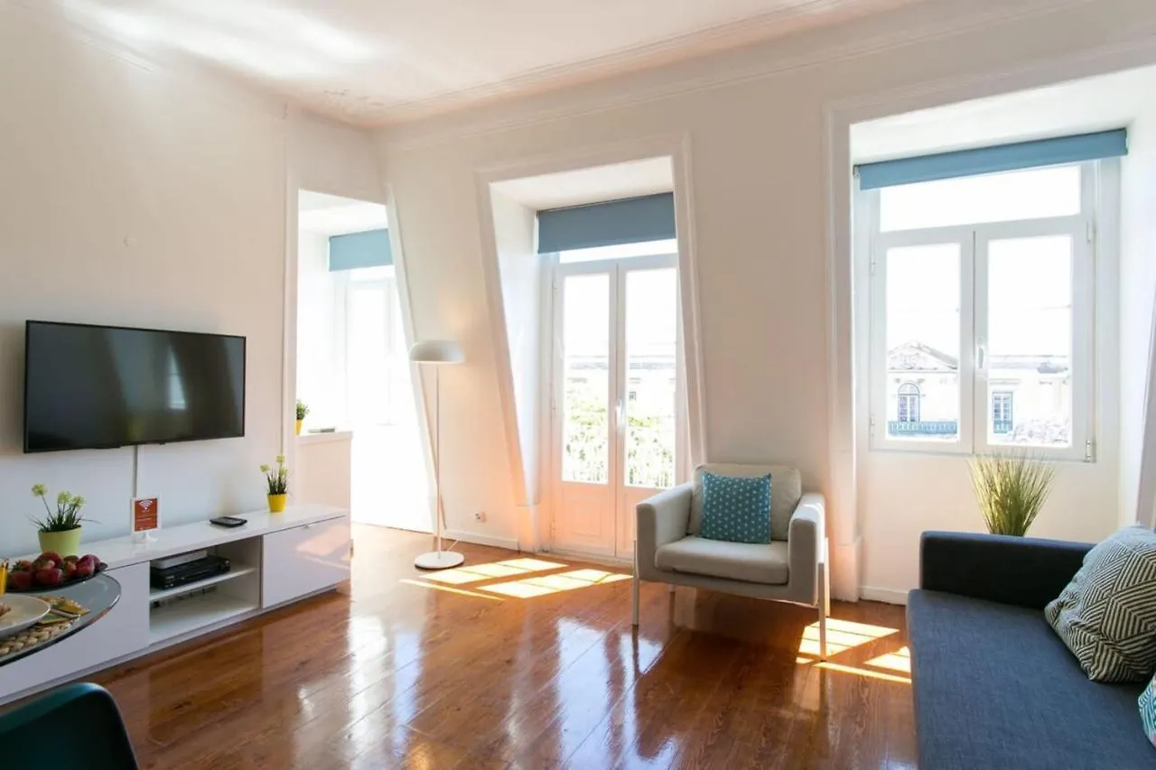Apartamento Photographers Attic W Stunning View In Alcantara Lisboa 0*,